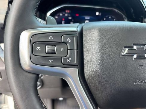 Used 2025 Chevrolet Silverado 1500 LT Trail Boss w/ Convenience Package II AWD/4WD image 28
