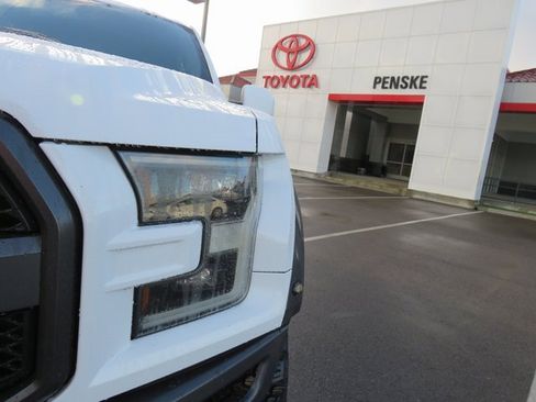 Used 2017 Ford F150 Raptor w/ Equipment Group 802A Luxury image 4