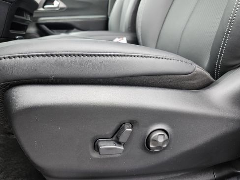 New 2026 Chrysler Pacifica Select image 23