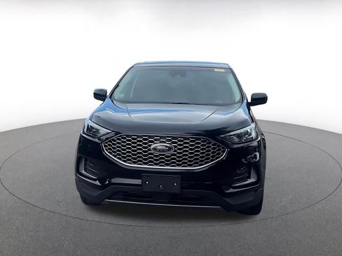 Used 2024 Ford Edge SEL image 3