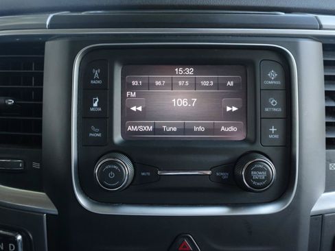Used 2021 RAM 1500 Classic SLT AWD/4WD image 10