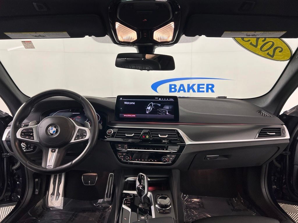 Used 2023 BMW M550i xDrive w/ Executive Package AWD/4WD image 10