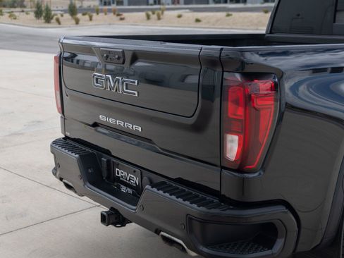 Used 2024 GMC Sierra 1500 Elevation w/ Elevation Premium Package AWD/4WD image 15