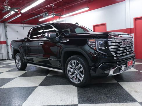 Used 2023 GMC Sierra 1500 Denali w/ Denali Reserve Package image 2
