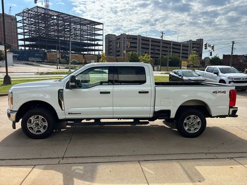 Used 2026 Ford F250 XLT AWD/4WD image 5