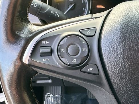 Used 2019 Buick Envision Essence w/ LPO, Active Package AWD/4WD image 8