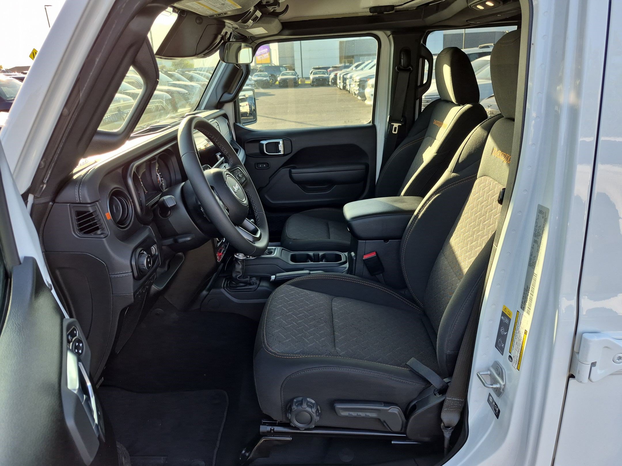 Used 2026 Jeep Gladiator Mojave AWD/4WD image 18