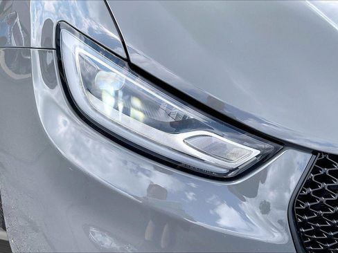 Used 2025 Chrysler Pacifica Limited FWD image 29
