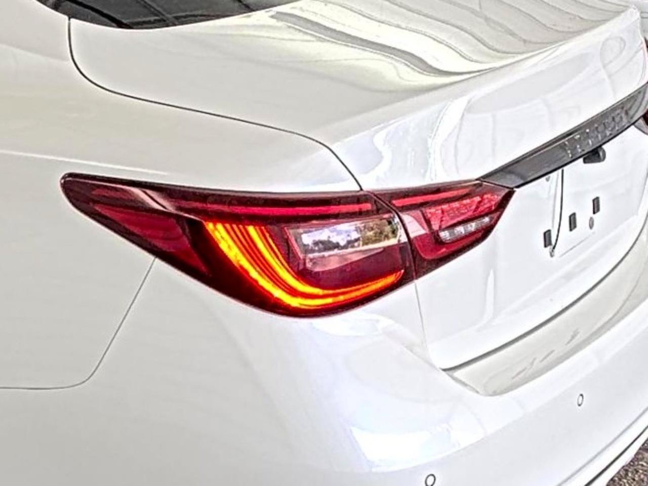 Used 2019 INFINITI Q50 Red Sport 400 w/ Sensory Package AWD/4WD image 8