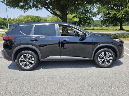 Used 2023 Nissan Rogue SV AWD/4WD image 9