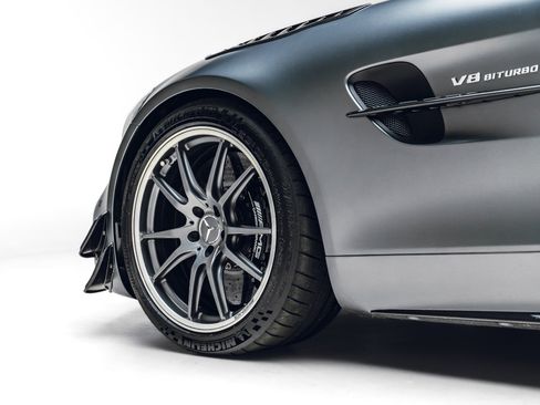 Used 2020 Mercedes-Benz AMG GT R image 16