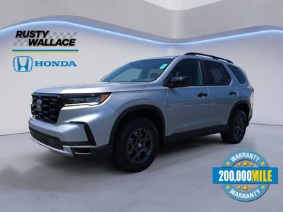 New 2025 Honda Pilot TrailSport