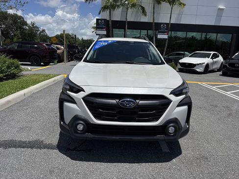 Used 2024 Subaru Outback Premium AWD/4WD image 8