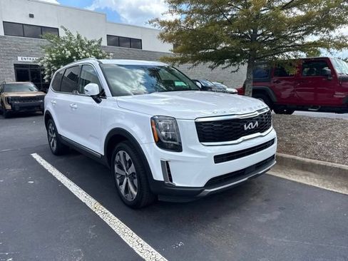 Certified 2022 Kia Telluride EX w/ EX Premium Package FWD image 7