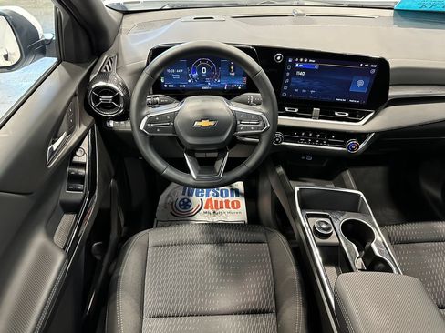 Used 2026 Chevrolet Equinox LT AWD/4WD image 26