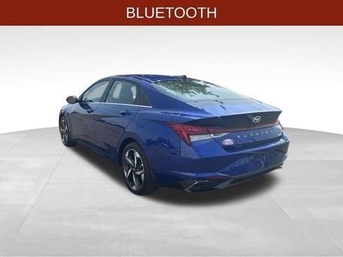 Used 2023 Hyundai Elantra Limited FWD image 5