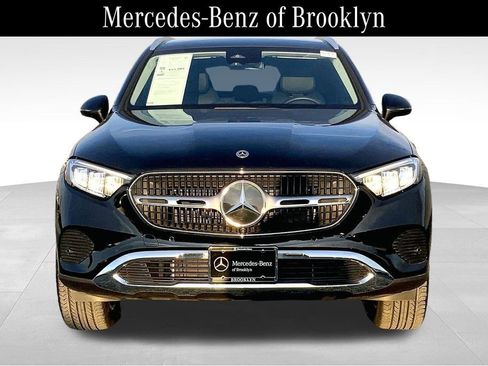 Certified 2025 Mercedes-Benz GLC 350e 4MATIC image 3