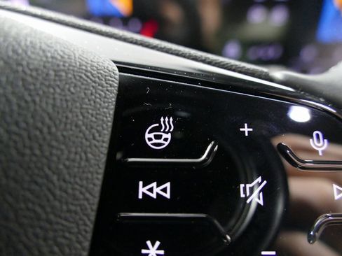 New 2025 Audi Q5 Premium Plus image 17