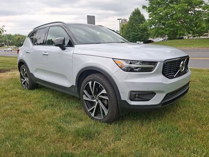 Used 2020 Volvo XC40 T5 R-Design w/ Protection Package