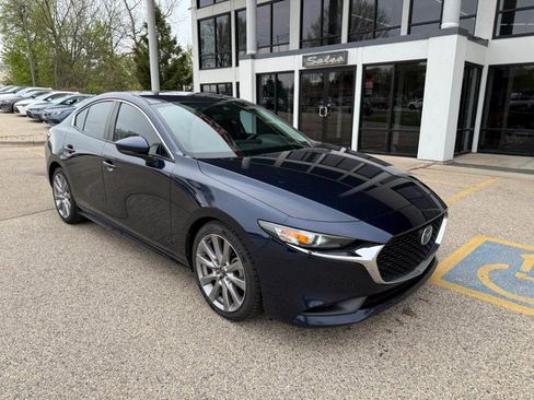 Used 2021 MAZDA MAZDA3 s FWD image 3