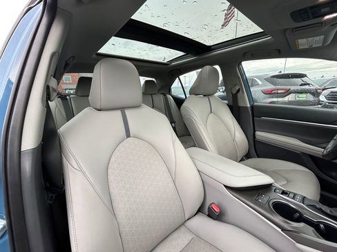 Used 2023 Toyota Camry XSE image 27