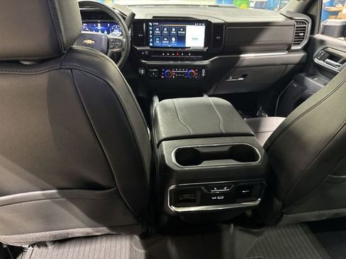 Used 2025 Chevrolet Silverado 2500 LTZ w/ LTZ Plus Package image 12