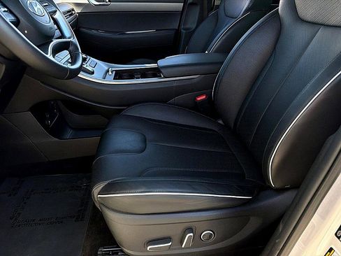 Certified 2025 Hyundai Palisade SEL image 12