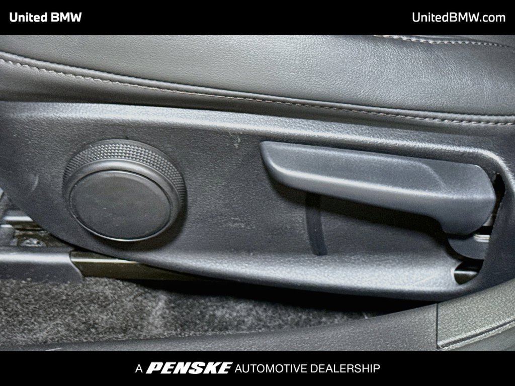 Used 2023 MAZDA MAZDA3 s FWD image 11