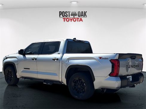 Used 2022 Toyota Tundra SR5 image 5