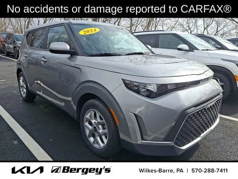 Certified 2024 Kia Soul LX w/ Option Group 015 image 2