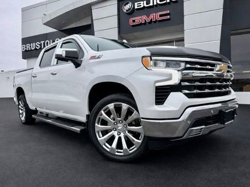 Used 2023 Chevrolet Silverado 1500 LTZ w/ LTZ Premium Package image 4