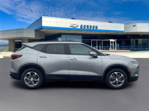 Used 2024 Chevrolet Blazer LT w/ Convenience Package image 5