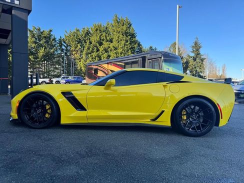 Used 2016 Chevrolet Corvette Z06 w/ 2LZ Preferred Equipment Group image 4