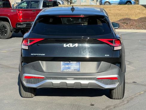 Used 2024 Kia Sportage LX AWD/4WD image 12