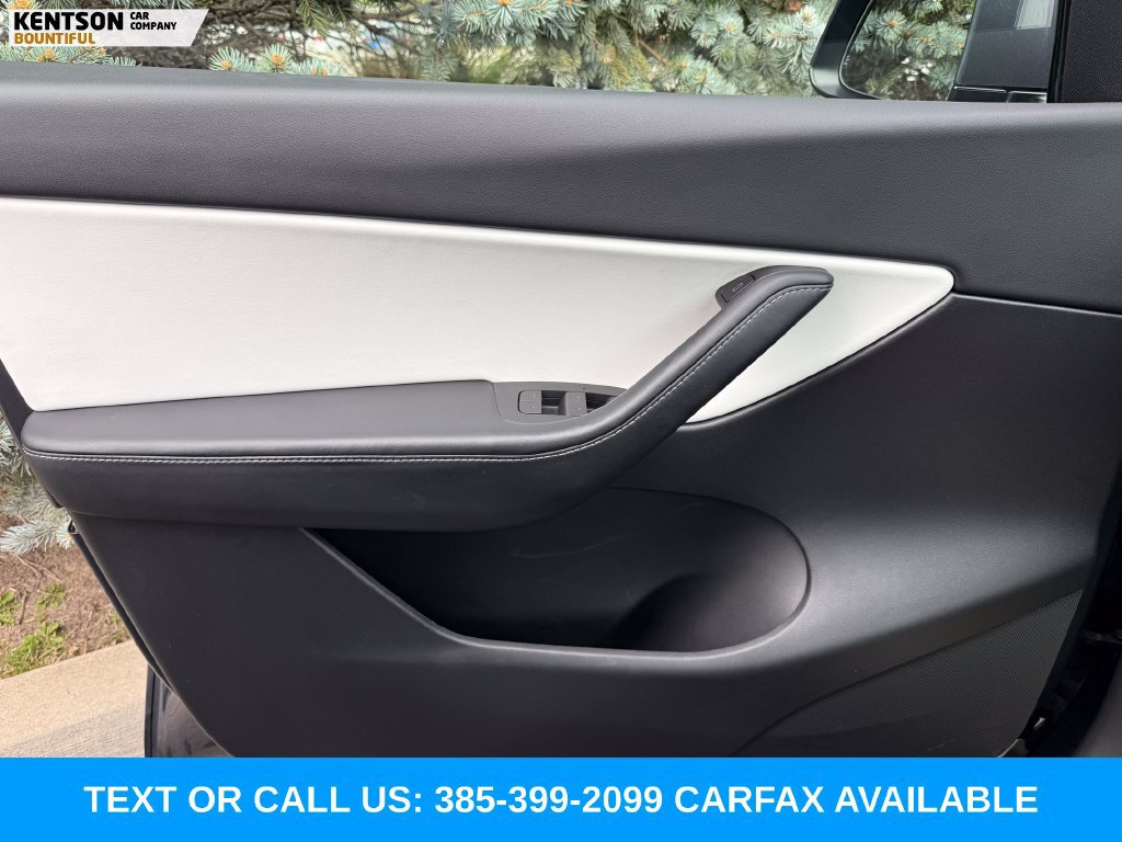 Used 2022 Tesla Model Y Performance AWD/4WD image 15