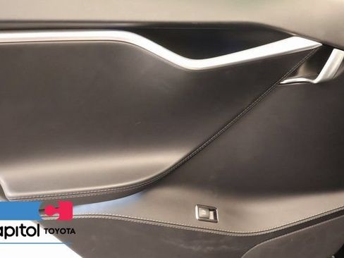 Used 2017 Tesla Model S 75D AWD/4WD image 32