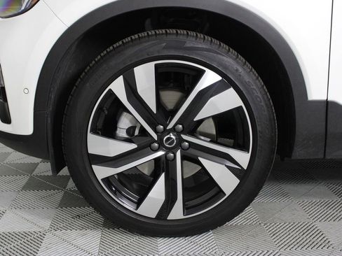 Certified 2026 Volvo XC40 B5 Ultra w/ Climate Package AWD/4WD image 28