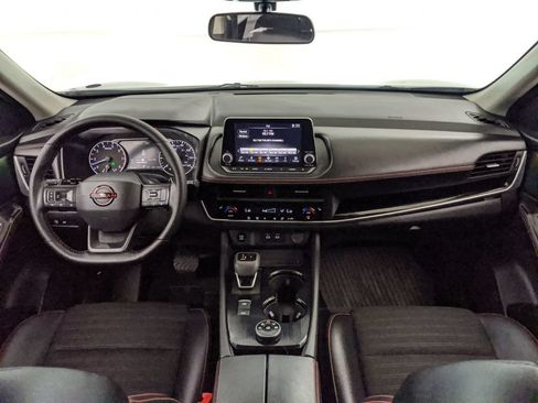 Used 2025 Nissan Rogue SV AWD/4WD image 7