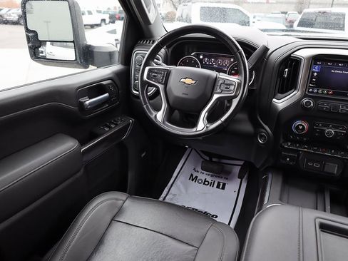 Used 2021 Chevrolet Silverado 3500 LTZ w/ LTZ Premium Package image 19