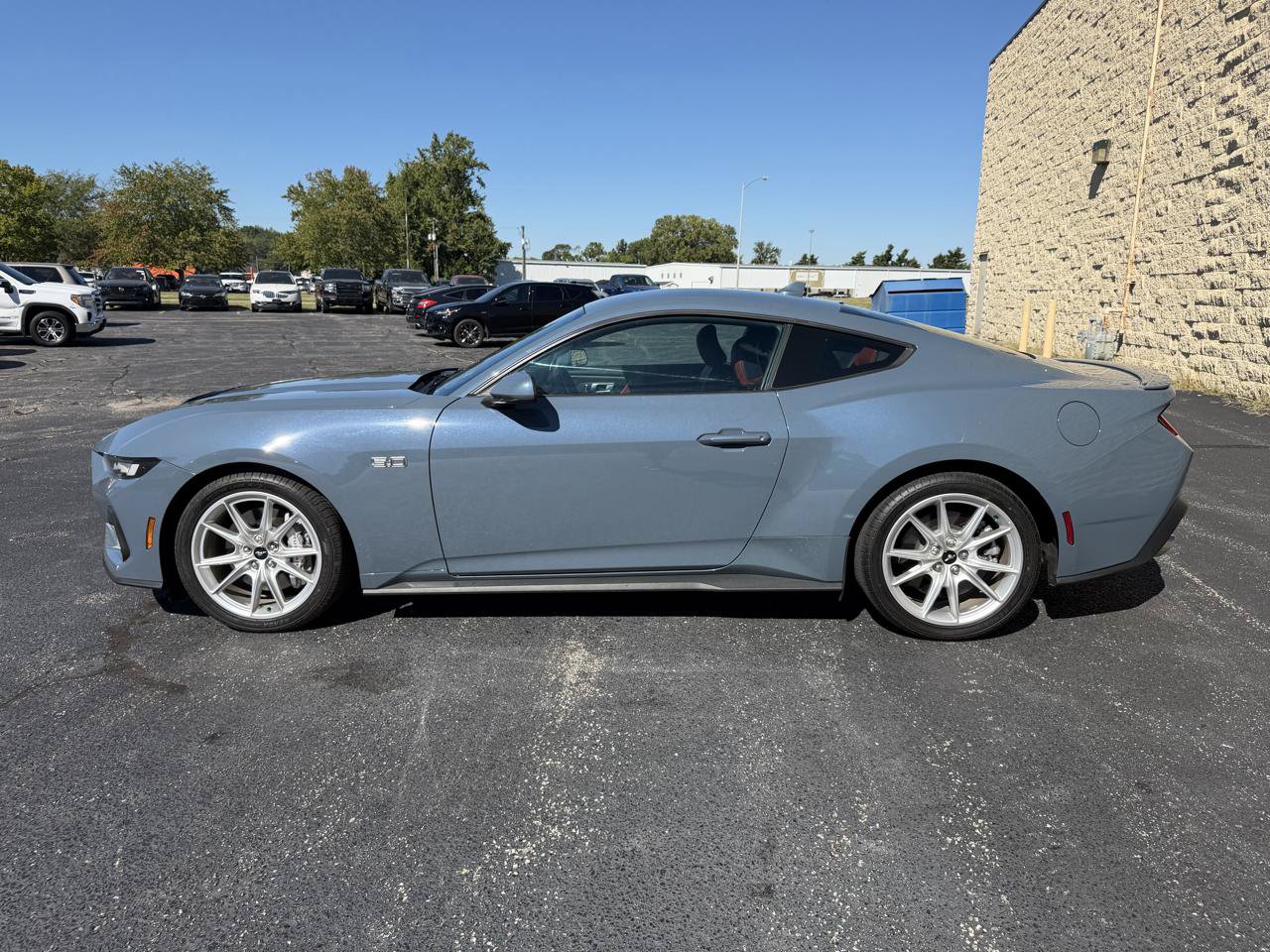 Used 2024 Ford Mustang GT Premium RWD image 2