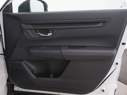 Used 2025 Honda CR-V Sport-L image 12