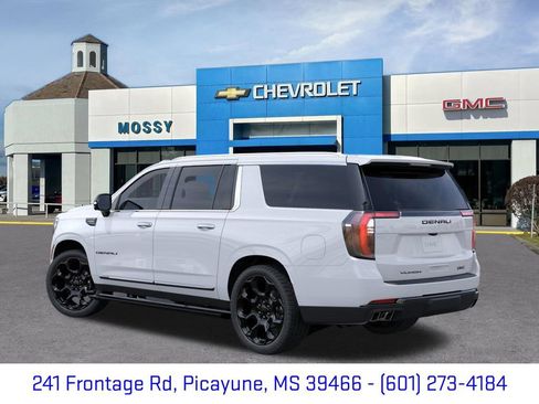 New 2026 GMC Yukon XL Denali Ultimate AWD/4WD image 3
