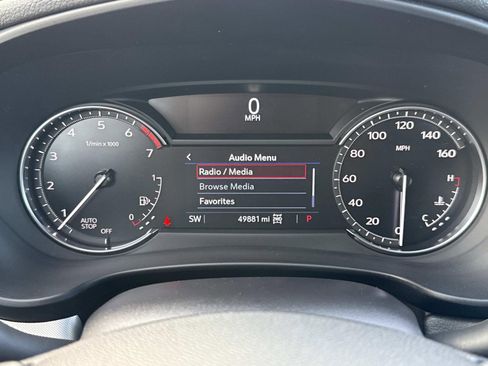 Used 2023 Cadillac XT4 Premium Luxury image 16