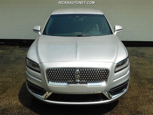 Used 2019 Lincoln Nautilus Select image 3
