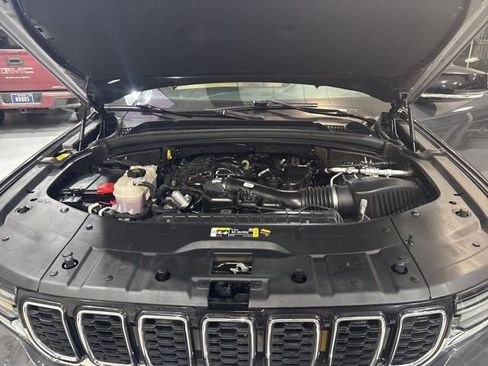 Used 2021 Jeep Grand Cherokee L Limited w/ Trailer Tow Group (B) image 36