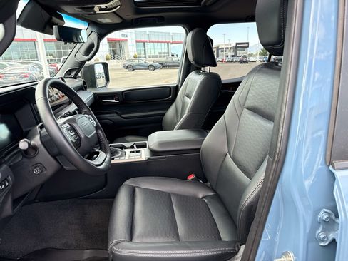 Used 2025 Toyota Land Cruiser w/ Premium Package AWD/4WD image 11