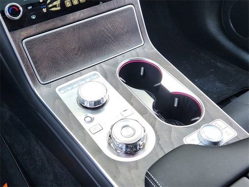 Used 2025 Genesis GV80 2.5T Prestige image 16