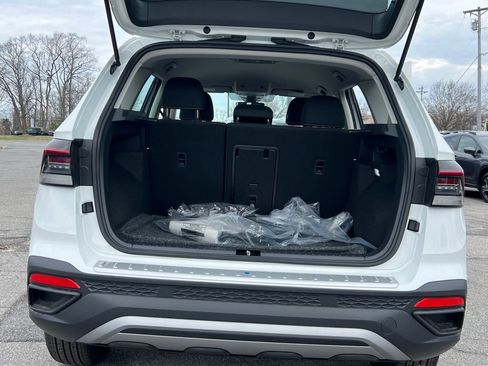 New 2026 Volkswagen Taos S image 14