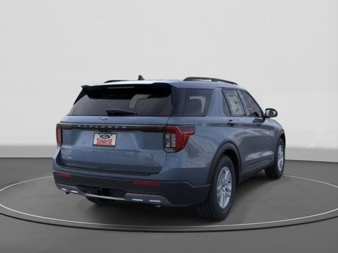 New 2026 Ford Explorer Active w/ Active Comfort Package image 8