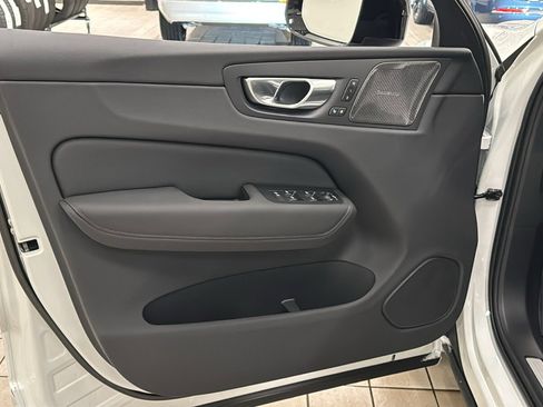 New 2026 Volvo XC60 B5 Ultra w/ Protection Package Premier image 21